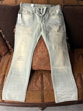 Buffalo David Bitton - Evan  32/30
Button fly Light Wash Distressed Men’s Jeans